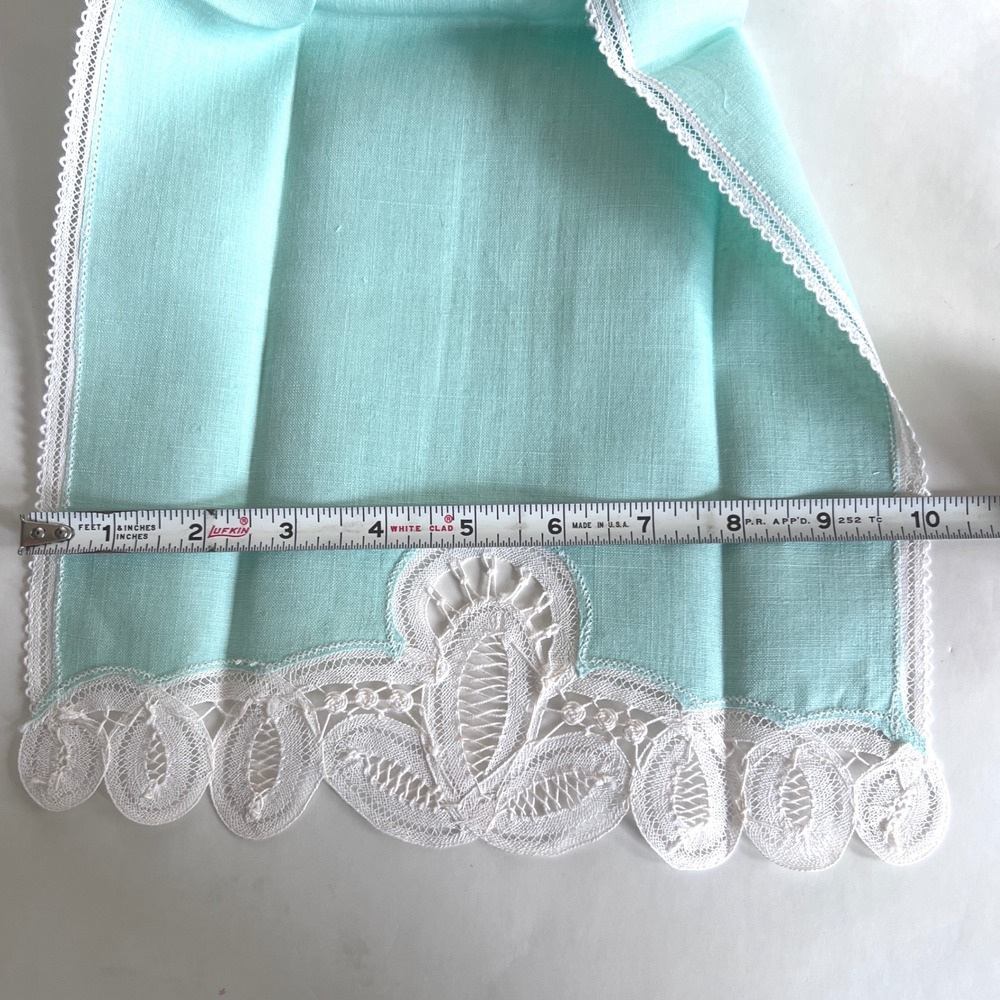 Marshall Field Linen Lace Trim Fingertip Towels Set of 3 Boxed Vintage Pastel - Picture 7 of 7